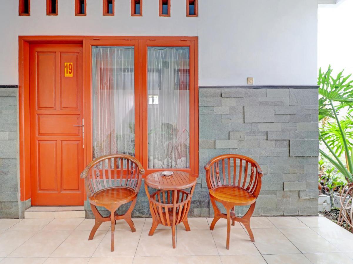 Oyo 90347 Hotel Srikandi Syariah 打横 外观 照片